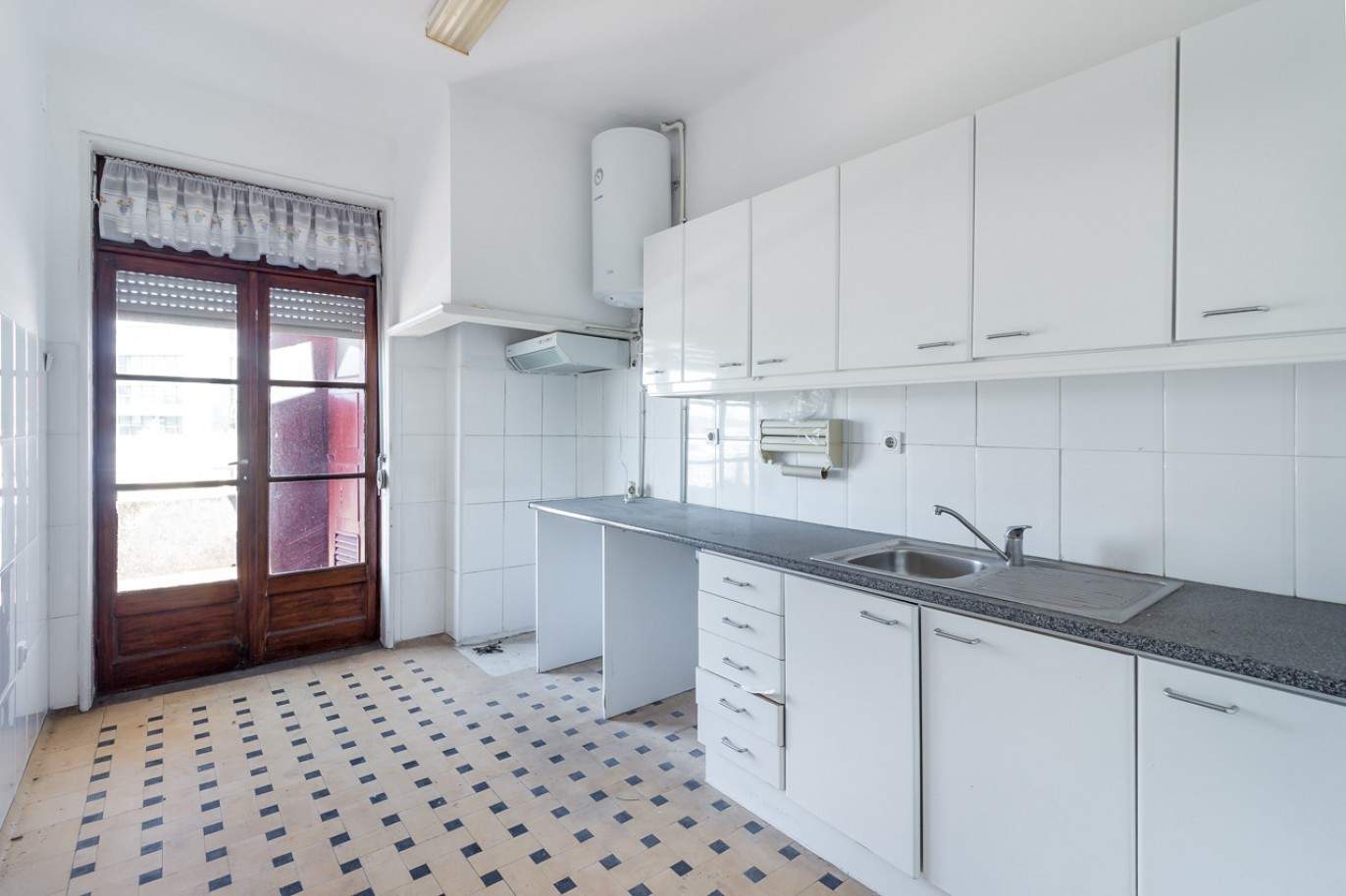 Prédio para venda com 4 apartamentos, Porto_85191