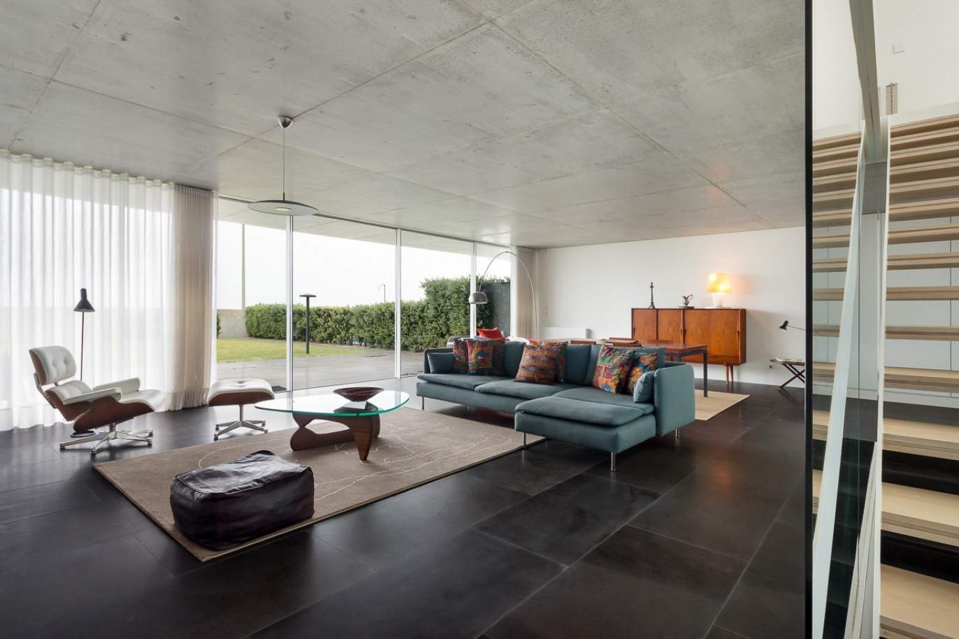 Moderne maison, 1ª Linie von Meer, Moledo, Portugal _85525