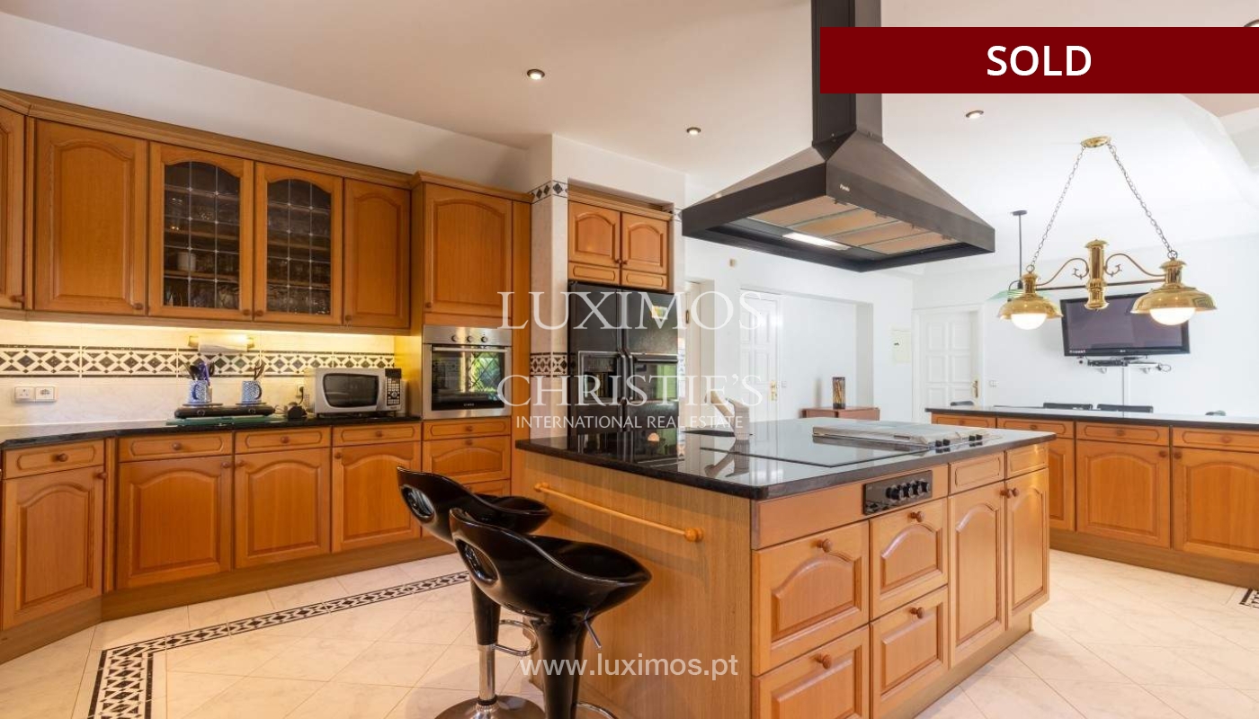 Venda de moradia de luxo frente golfe em Vilamoura, Algarve, Portugal_86654