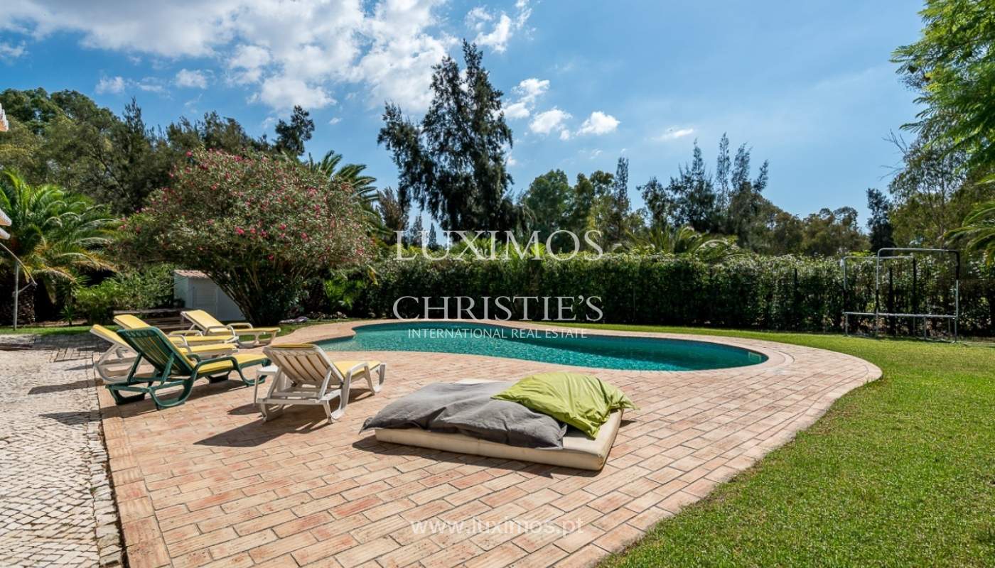 Villa à vendre avec piscine, près de la plage et du golf, Penina, Algarve, Portugal_87000