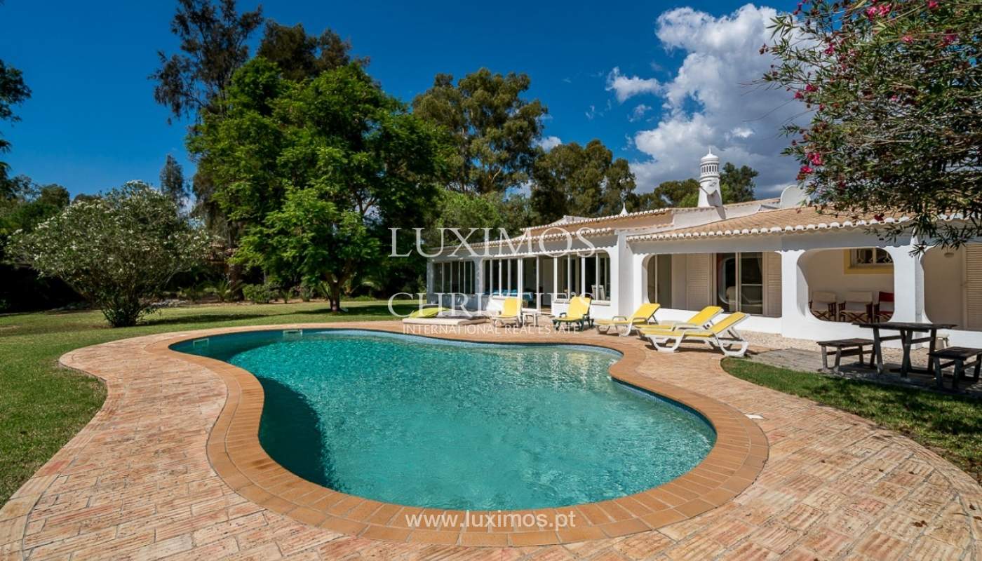 Villa à vendre avec piscine, près de la plage et du golf, Penina, Algarve, Portugal_87001