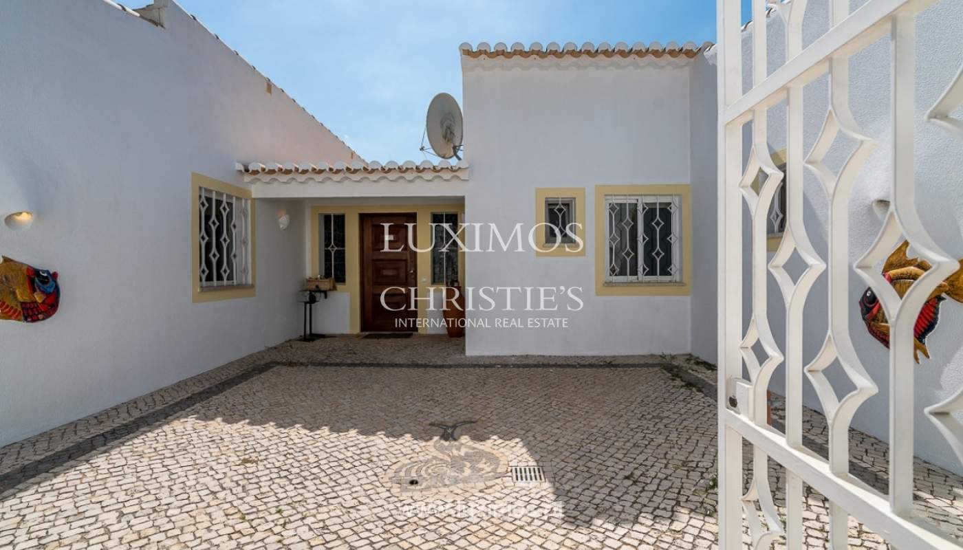 Villa à vendre avec piscine, près de la plage et du golf, Penina, Algarve, Portugal_87002