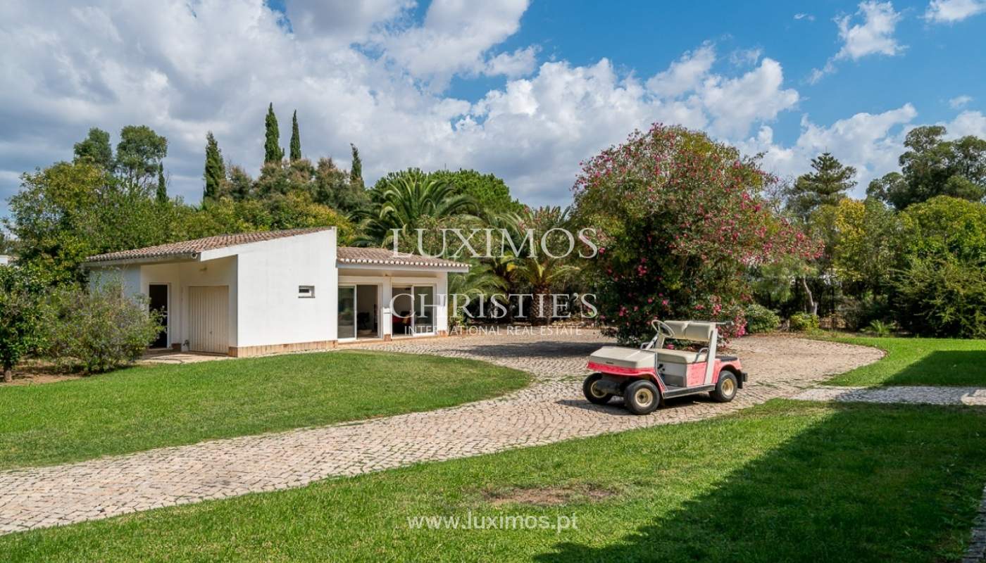 Villa à vendre avec piscine, près de la plage et du golf, Penina, Algarve, Portugal_87003