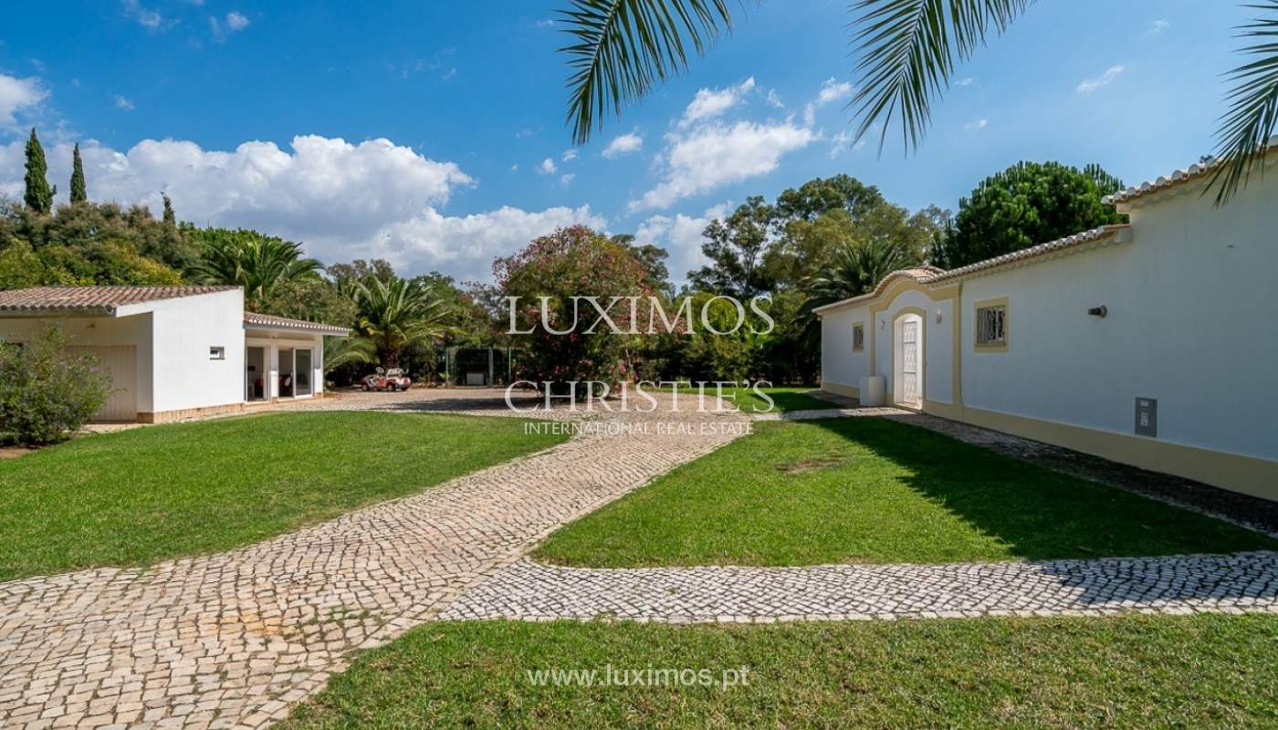Villa à vendre avec piscine, près de la plage et du golf, Penina, Algarve, Portugal_87004