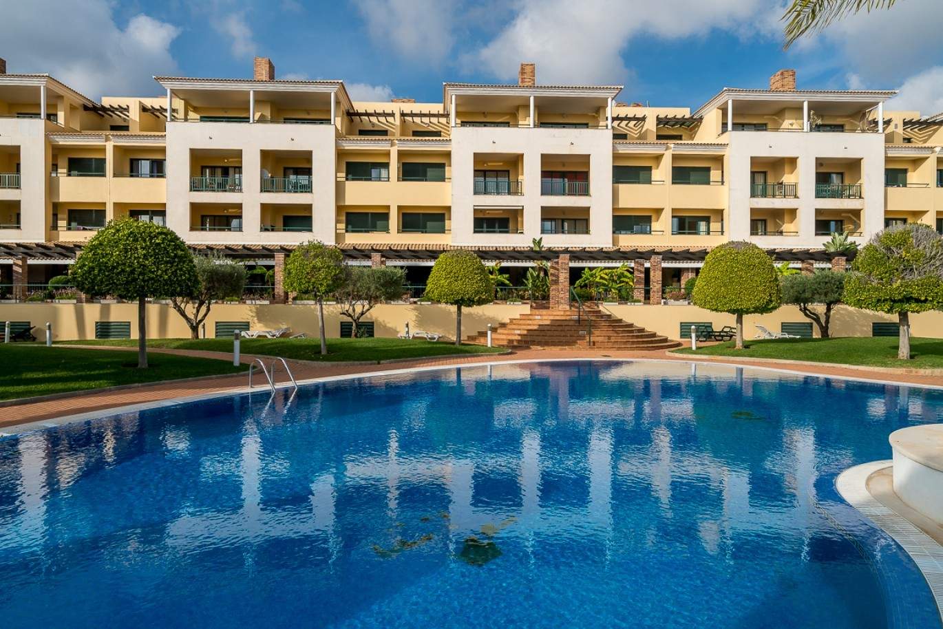 Venda de apartamento com piscina em Vilamoura, Algarve, Portugal_87869