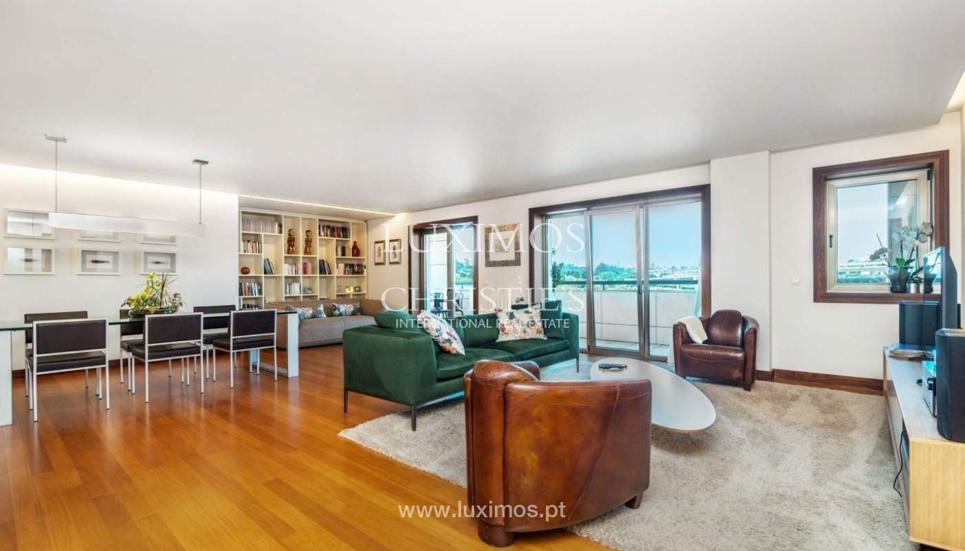 Contemporary apartment for rent with views of river, Porto, Portugal _89396