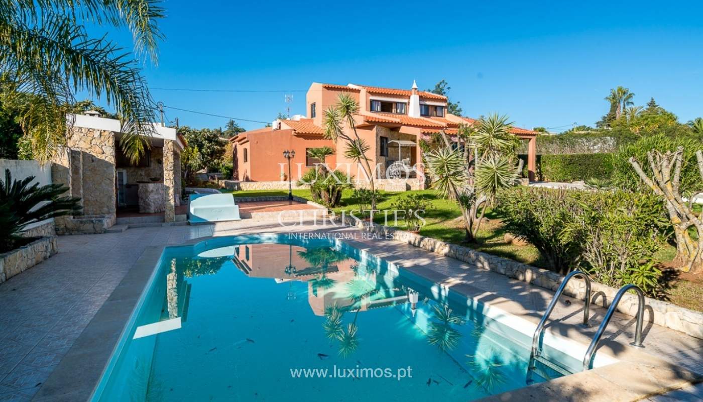 Sale of villa with pool in Portimão, Algarve, Portugal