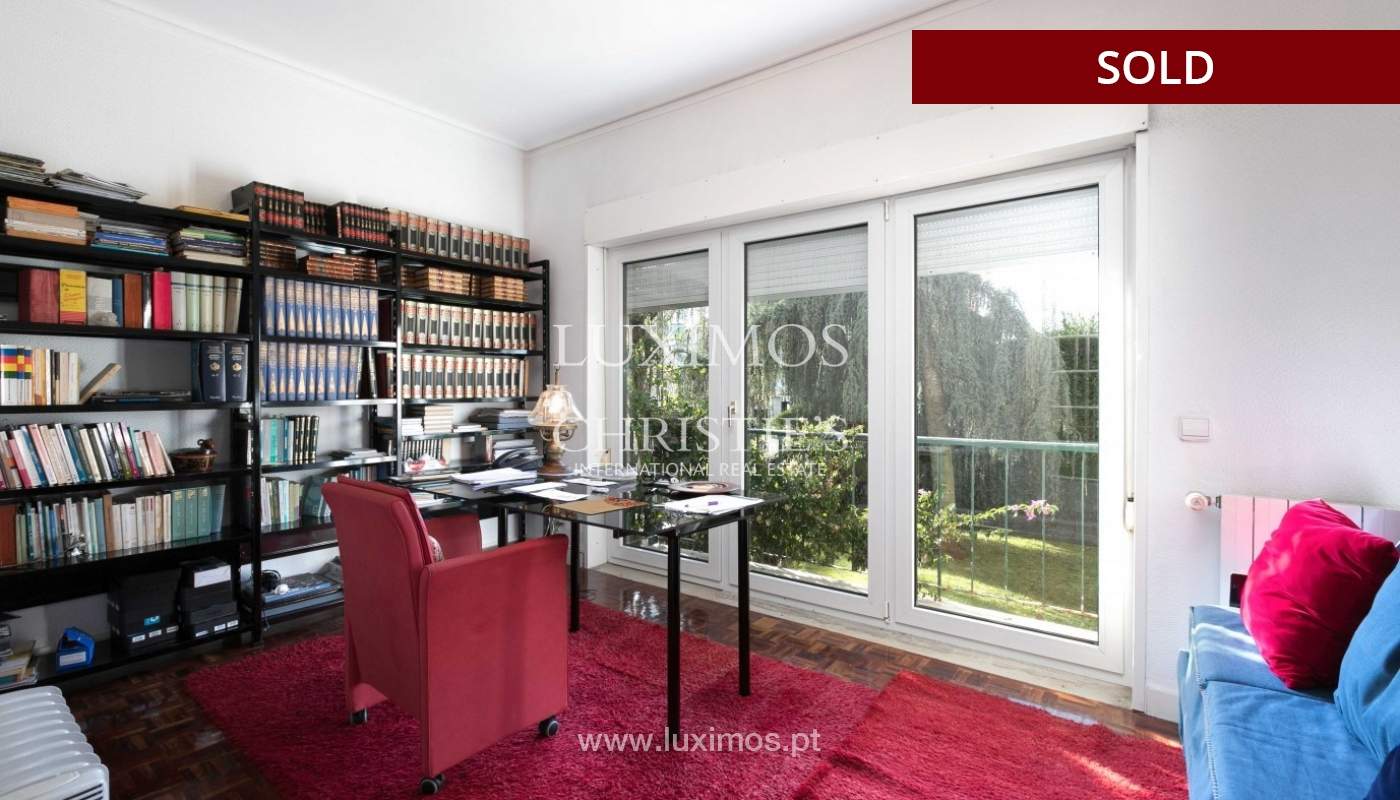 Sale of Villa with garden and lake, Porto, Portugal _93047