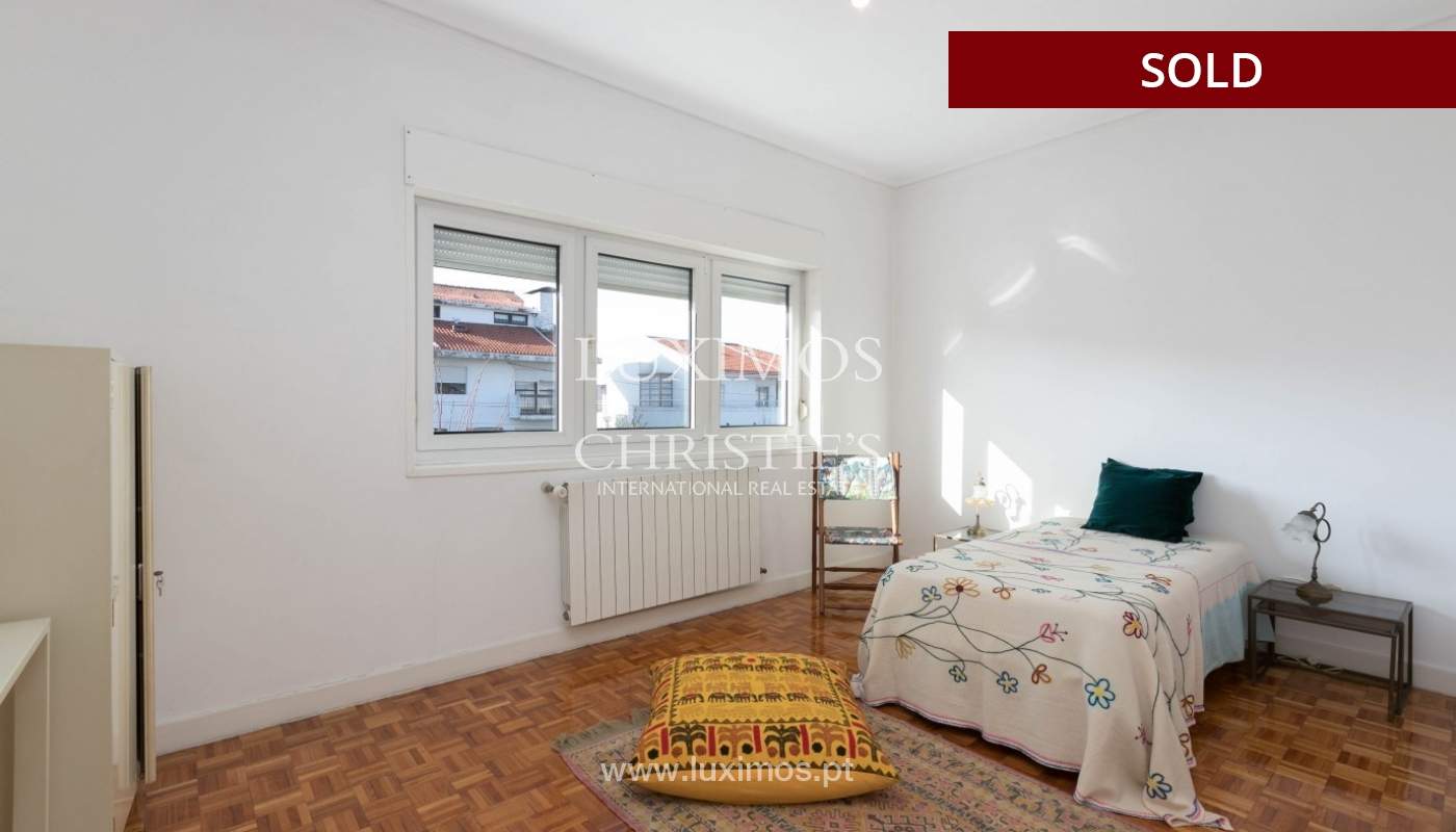 Sale of Villa with garden and lake, Porto, Portugal _93054