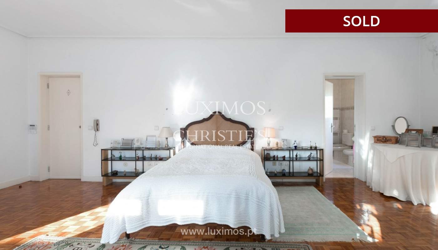 Sale of Villa with garden and lake, Porto, Portugal _93059