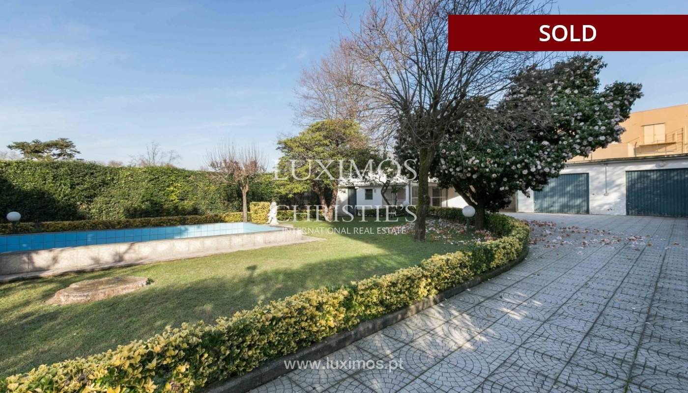 Sale of Villa with garden and lake, Porto, Portugal _93066