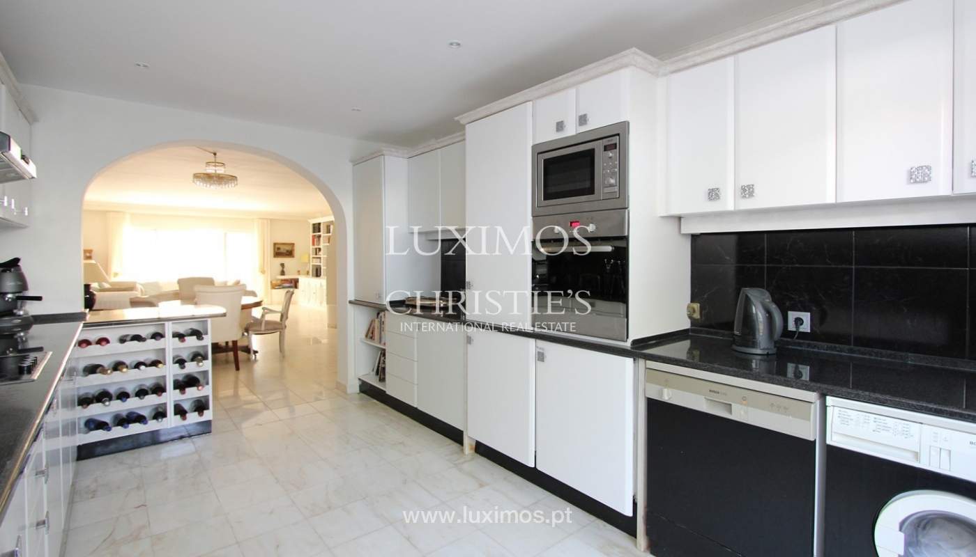 Venda de moradia com piscina em Vale do Lobo, Algarve_94575