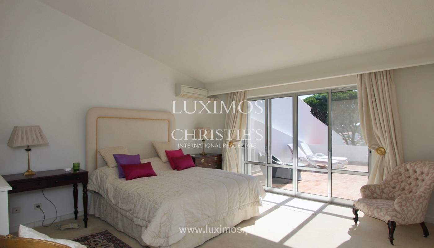 Venda de moradia com piscina em Vale do Lobo, Algarve_94578