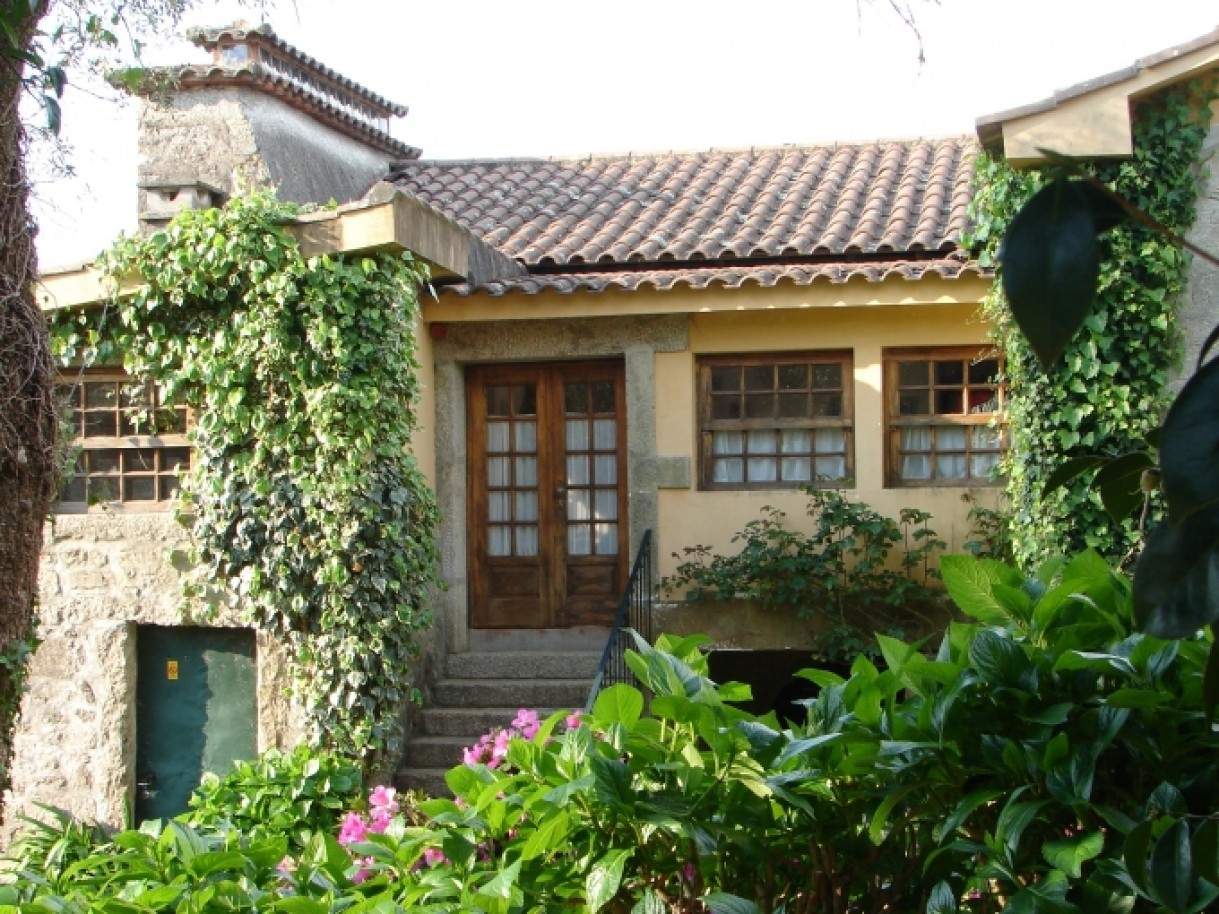 Landhaus mit Garten, pool und Tennisplatz in Quintiães, Portugal_9473