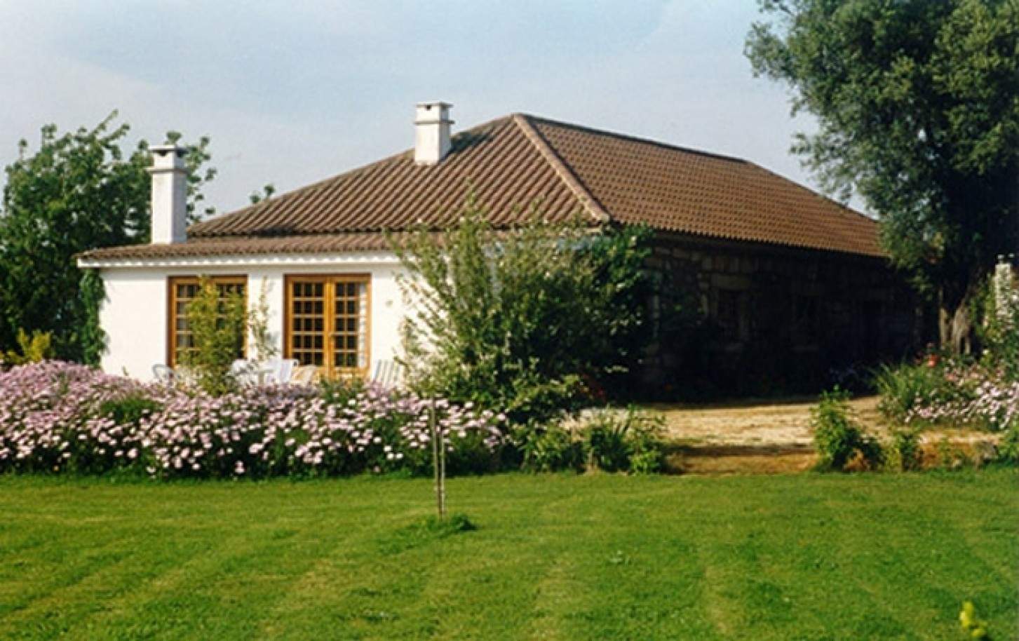 Casa de campo con jardín, piscina y pista de tenis en Quintiães, Portugal_9474