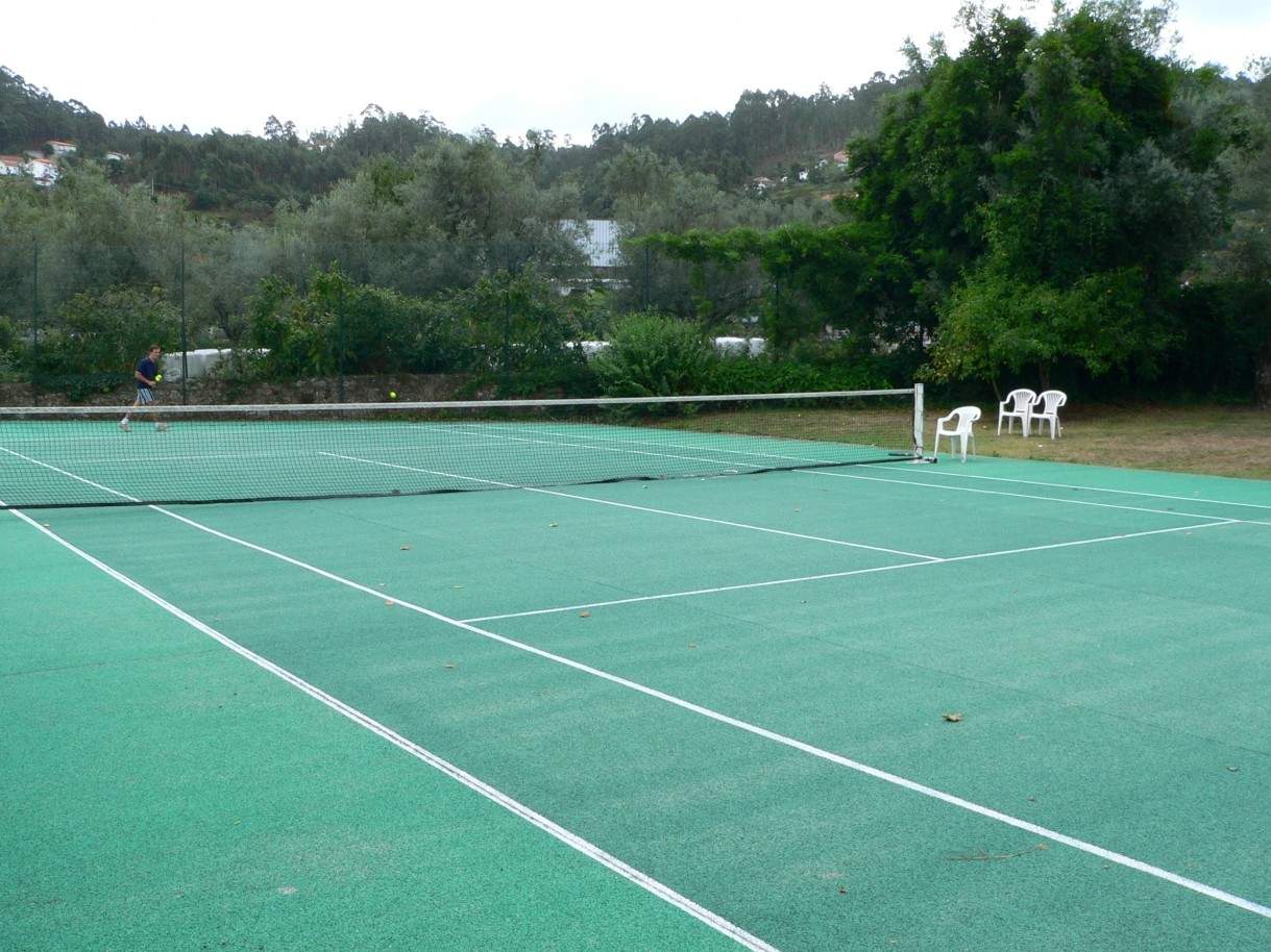 Landhaus mit Garten, pool und Tennisplatz in Quintiães, Portugal_9512