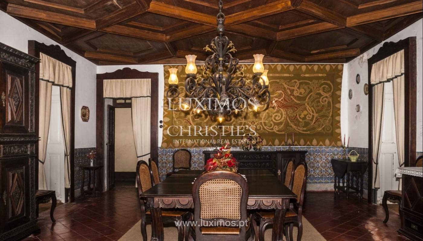 Country House with a wine cellar, a swimming pool and fruit trees in the North of Portugal_967