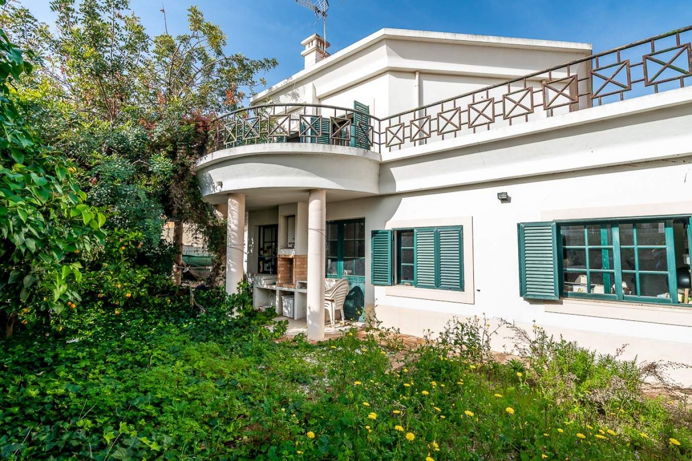 Verkauf von Villa mit Garten am Meer in Faro, Algarve, Portugal_97406
