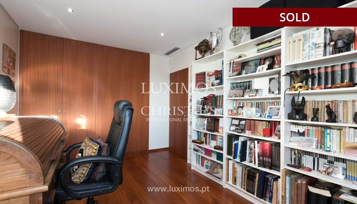 Sale of villa with pool and garden in Vila Nova de Gaia, Portugal_97448