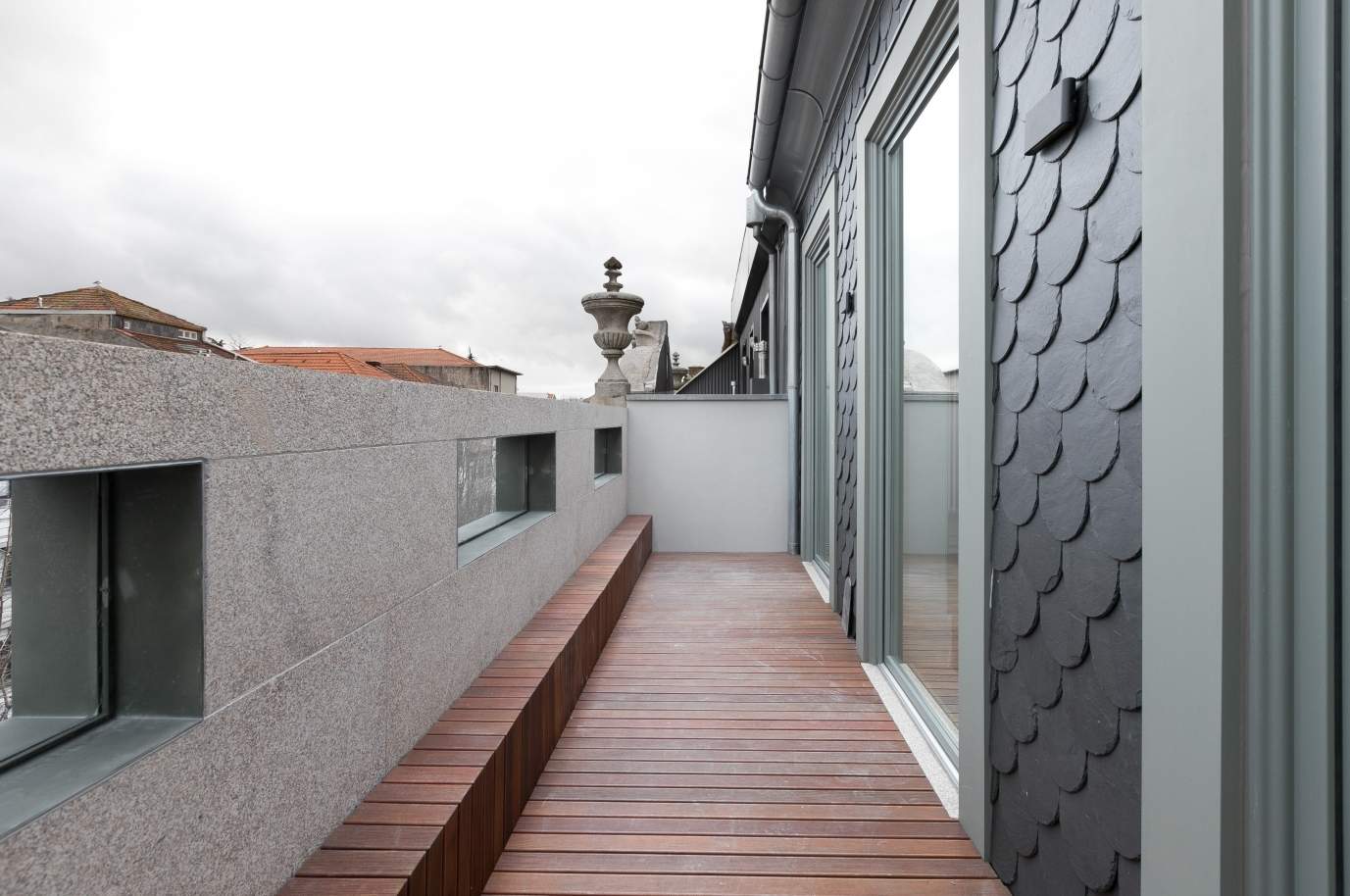Venda de penthouse nova com terraço, na baixa do Porto_98674