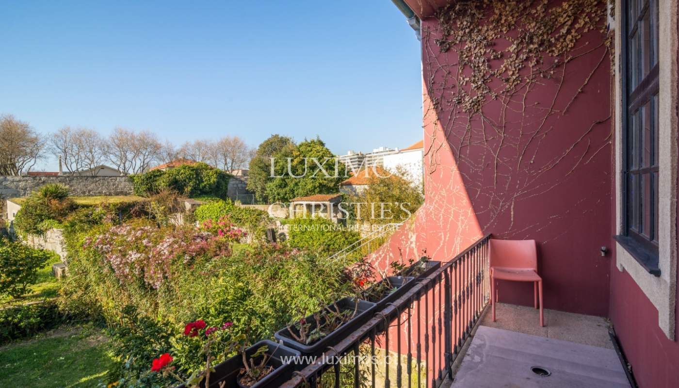 Sale of house with the backyard, Foz do Douro, Porto