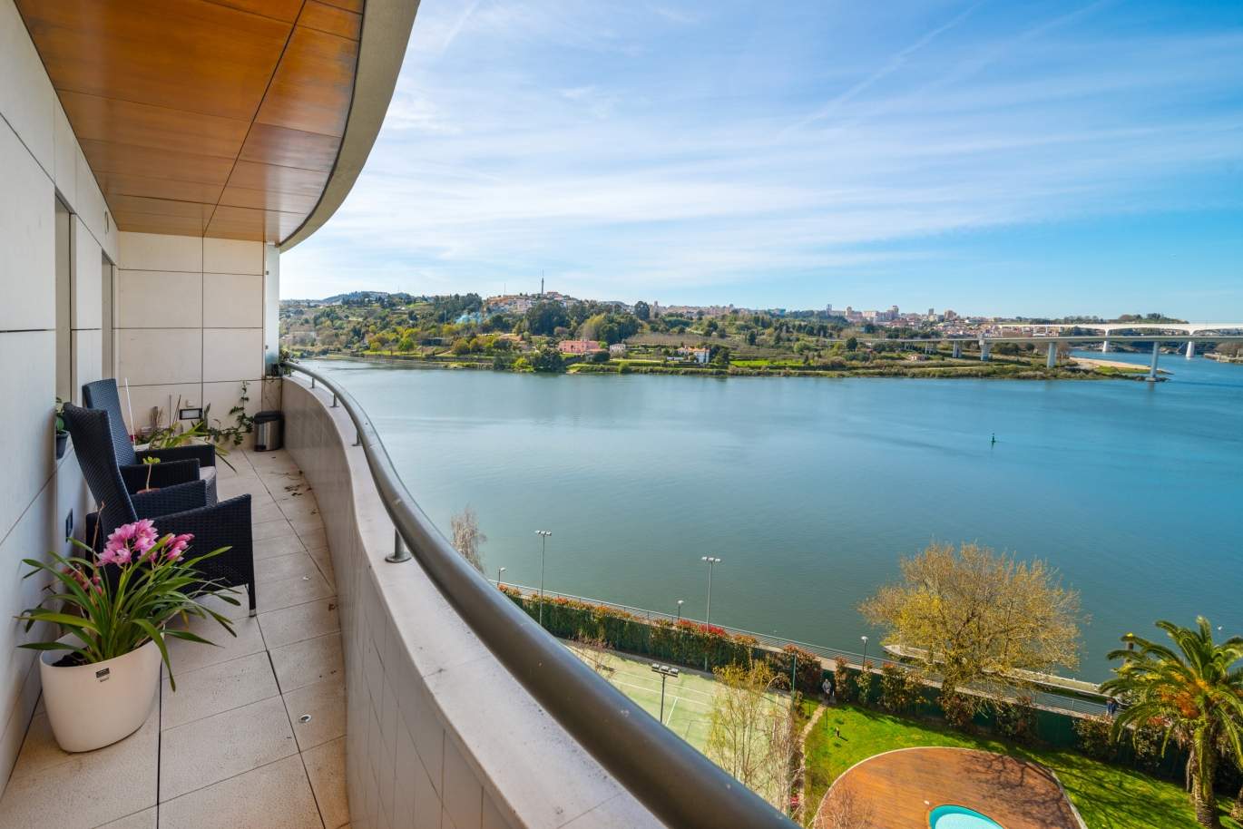 Venda apartamento com vistas rio, condomínio de luxo, Porto, Portugal_99613