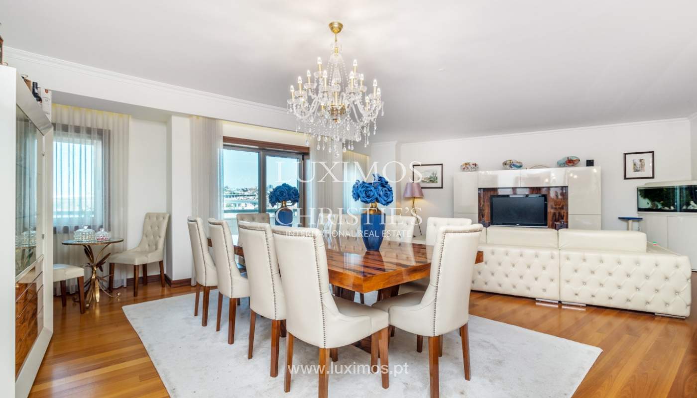 Sale: apartment w/ river views, in luxury condominium, Porto, Portugal_99614