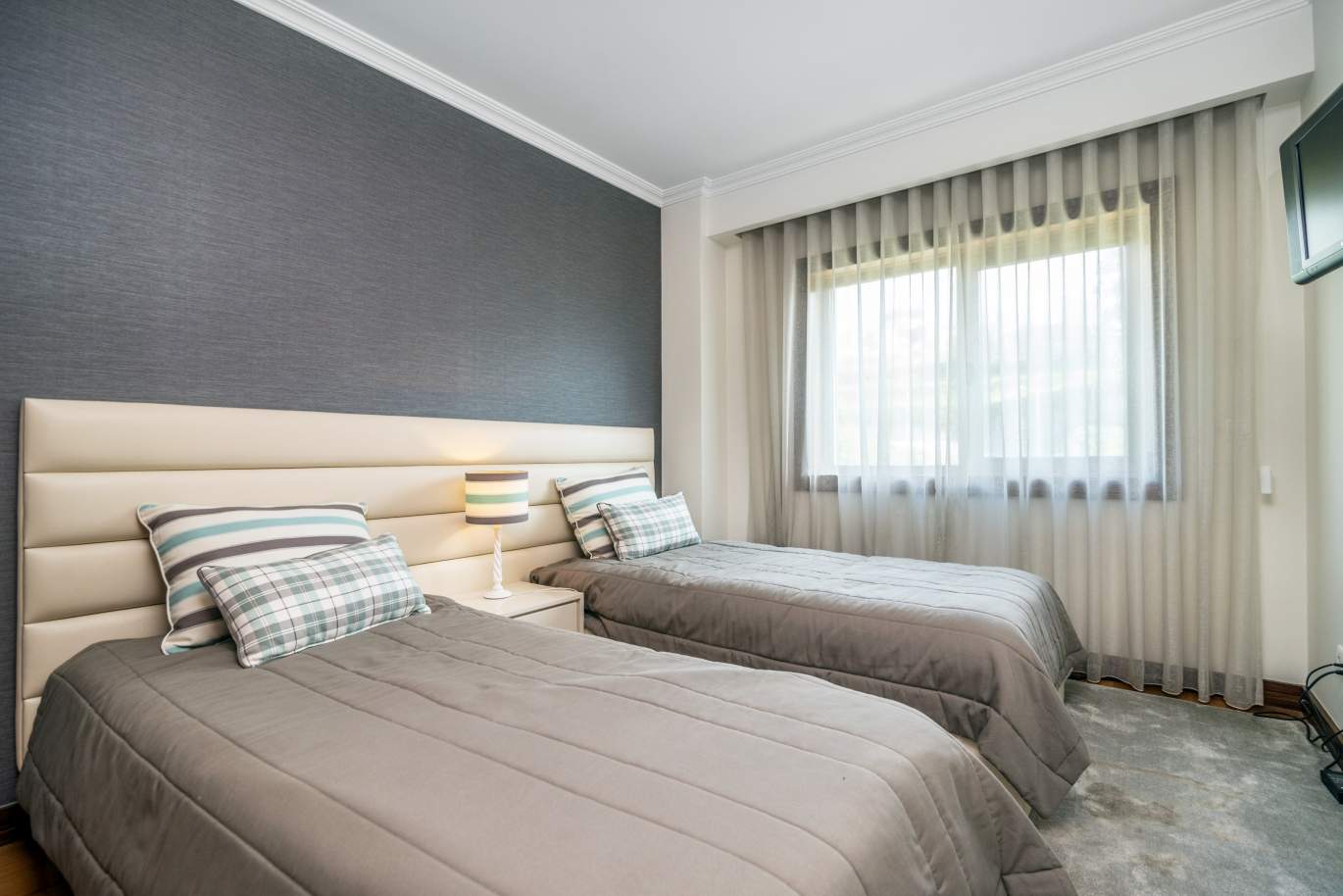 Sale: apartment w/ river views, in luxury condominium, Porto, Portugal_99623