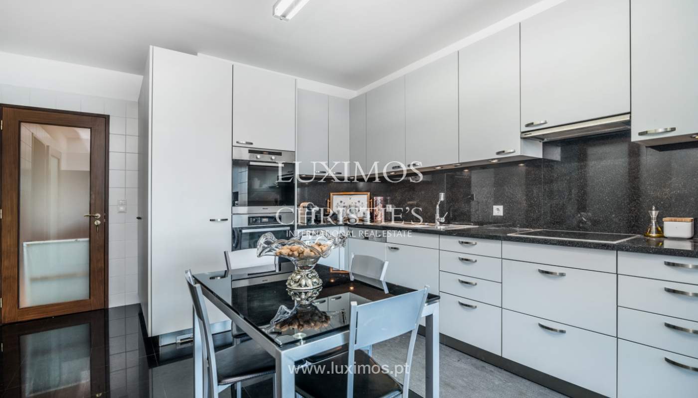 Sale: apartment w/ river views, in luxury condominium, Porto, Portugal_99626
