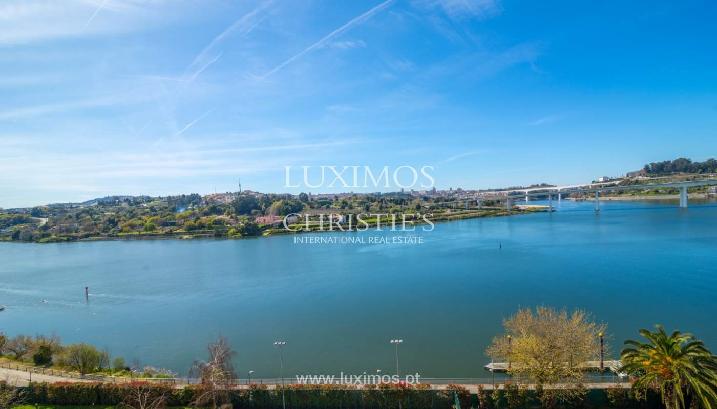 Sale: apartment w/ river views, in luxury condominium, Porto, Portugal_99627