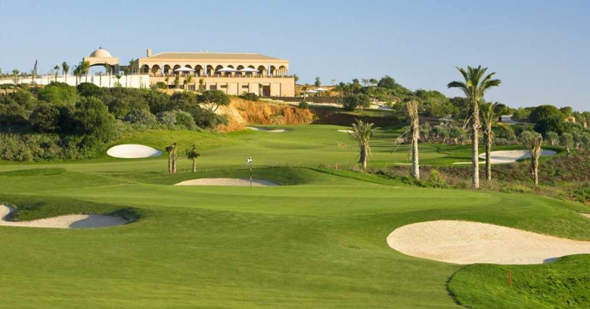 Où acheter une maison de luxe dans un résort de golf en Algarve?