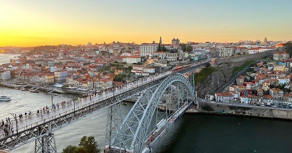 Visitar o Porto a partir do céu 