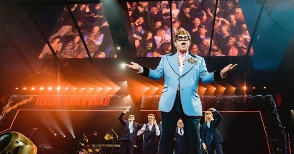 Christie´s leiloa 900 peças impressionantes de Elton John