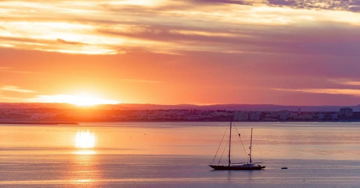 The Algarve as an Emerging Luxury Destination: A Strategic Bet for Portugal